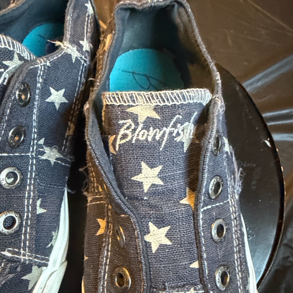 Blowfish Malibu Ladies Slip-on  Size 8.5